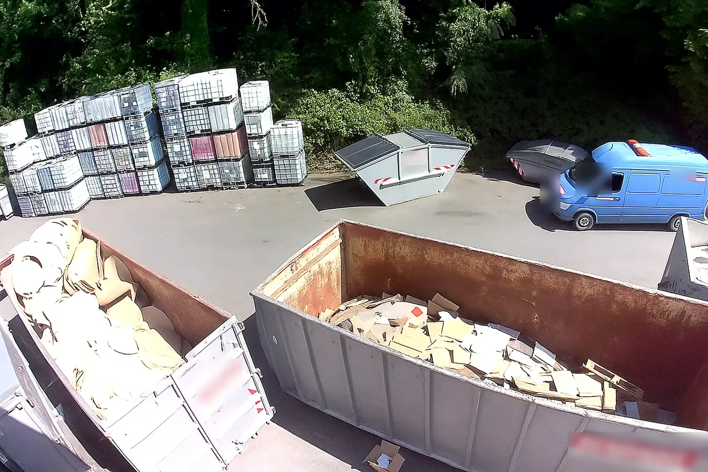 VisnLine camera view of several containers in a yard